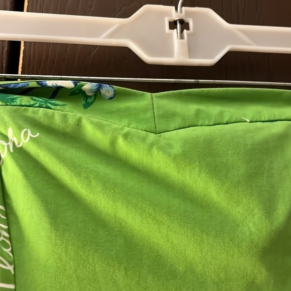 Hollister strapless Hawaiian lime green mini dress with blue flowers. Size Med - Picture 2 of 13